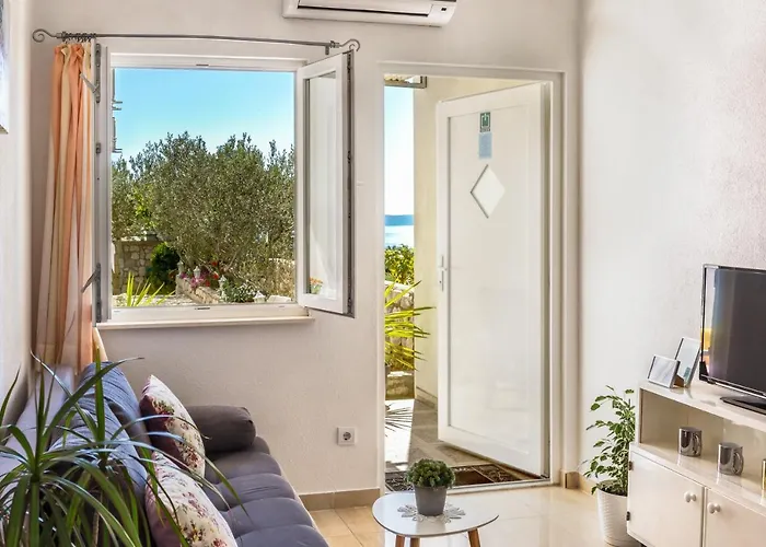 Jure Apartmán *