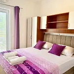 Jure Apartmán *