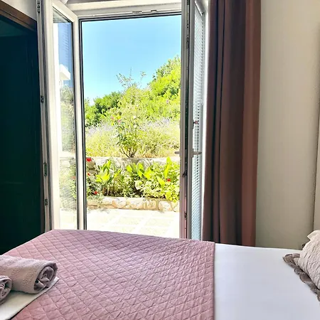 Apartmán Jure Sea View *