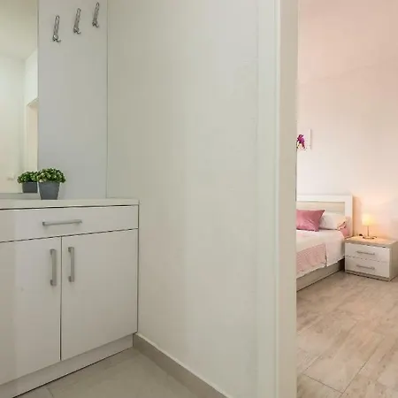 Apartmán Jure Sea View *
