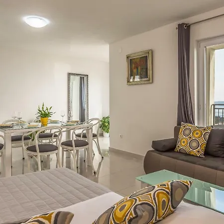 Apartment Jure *