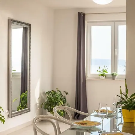 Apartmán Jure Sea View *