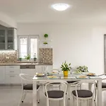Jure * Μακάρσκα