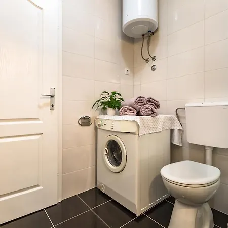 Jure Apartament Makarska